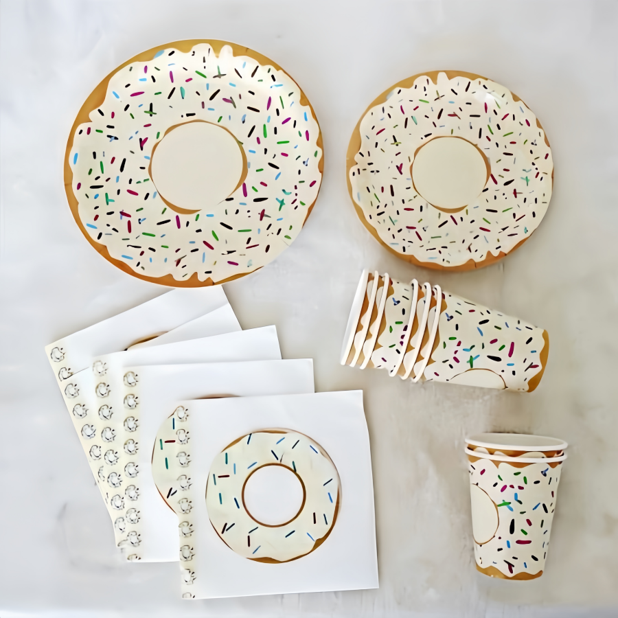 paper napkins,paper cups,paper plates